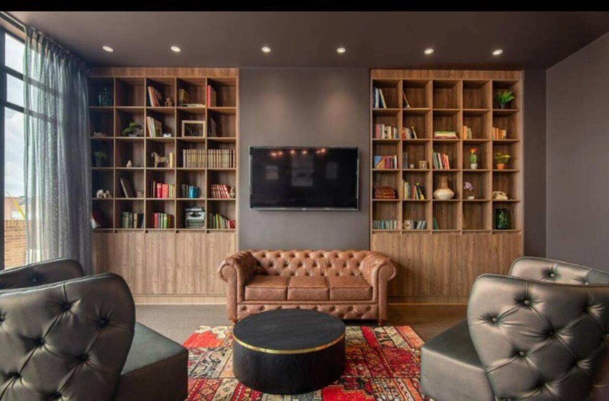 Luxury Apartment With Amenities In Chico โบโกตา ภายนอก รูปภาพ