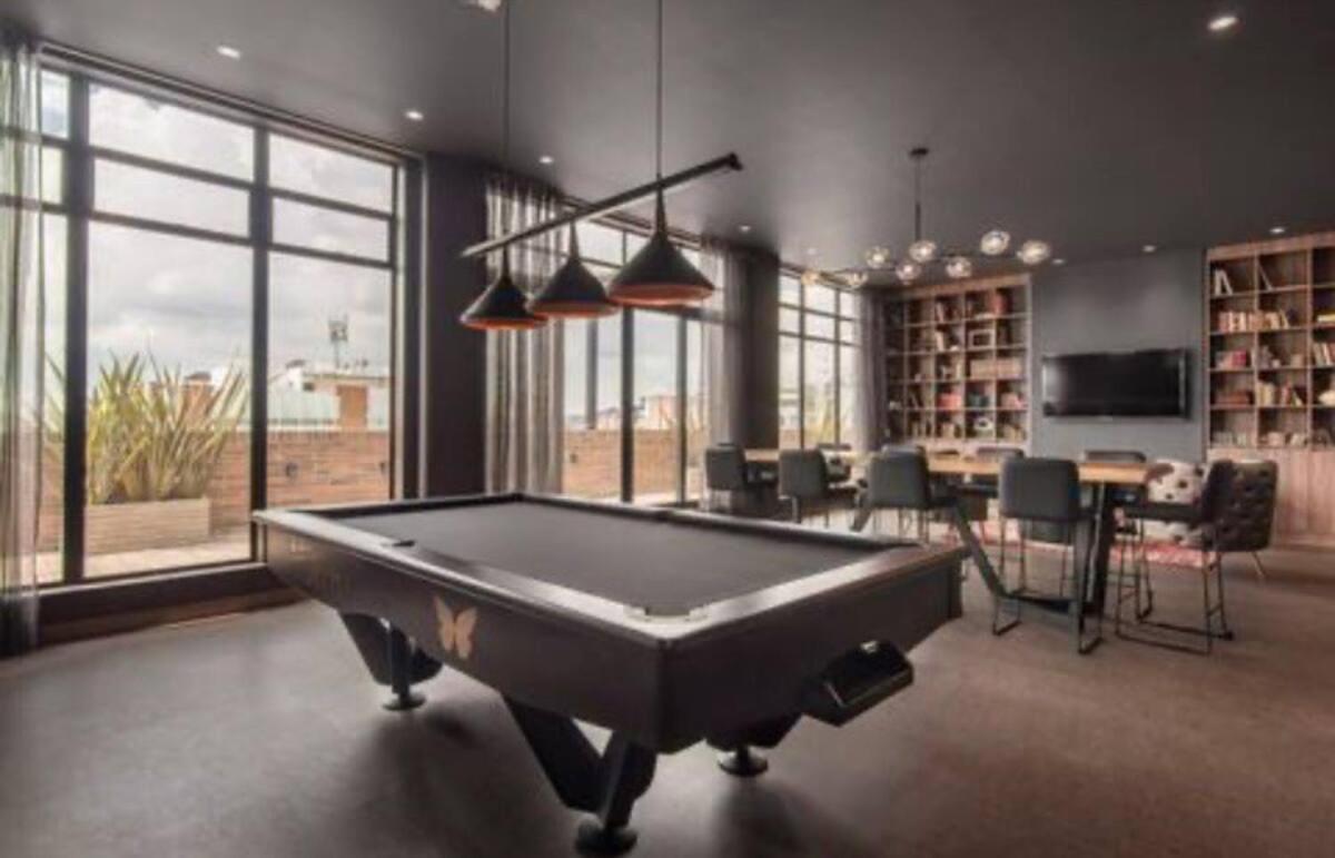 Luxury Apartment With Amenities In Chico โบโกตา ภายนอก รูปภาพ